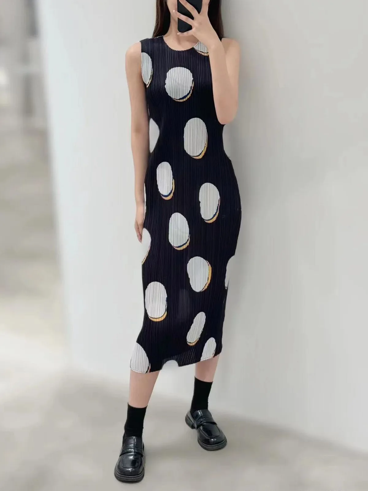 

Miyake Pleated Women Bean Wave Point Printed Sleeveless Dress Women 2024 Summer New Korean Fashion Causal Shift Dresses