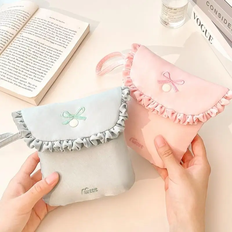 

1Pcs Sanitary Napkins Menstruation Towel Storage Bag Portable Mini Student Monthly Bag Storage Bag