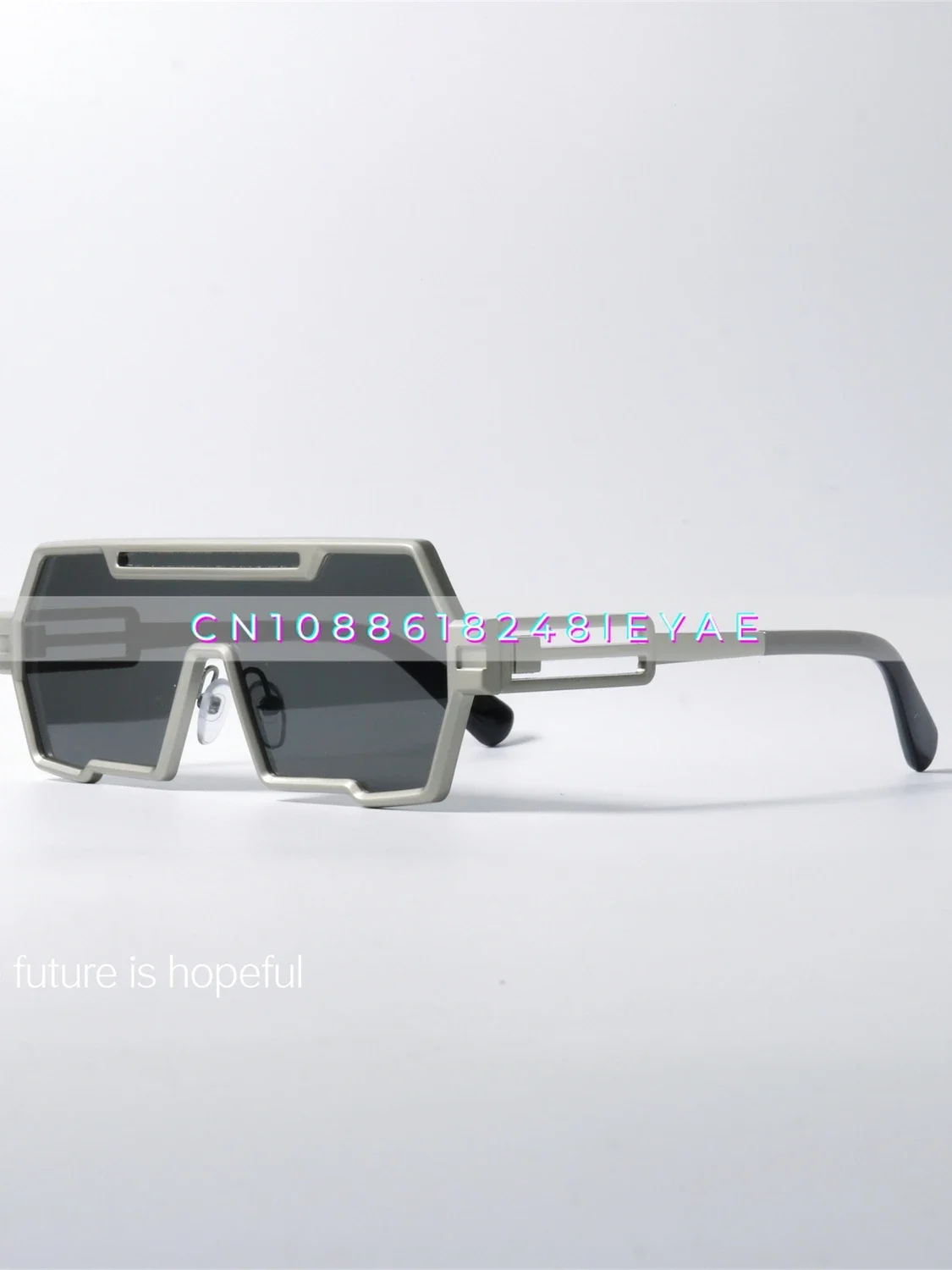 

Functional Wind Niche Mechanical Sunglasses UV400 Anti-ultraviolet One-piece Cyberpunk Futuristic Sunglasses