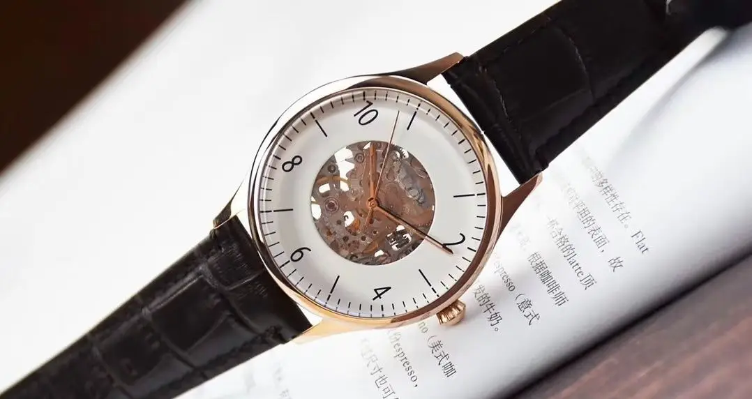 Soft Comfort Designer Style Men's Watch Women's Watch Casual Quartz Wristwatch PU Leather Band Shock‑Resistant Waterproof Couple Wristwatch For Student Daily Shopping Dating Holiday Gifts