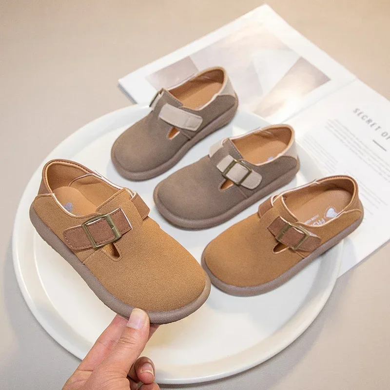 2026 新しい女の子の靴レトロシンプルな子供ファッション革靴ソフトノンスリップ男の子多用途子供カジュアルシューズ春秋