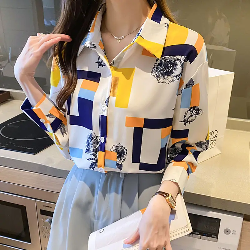 Fashion Leisure Versatile Comfortable Autumn Explosive Digital Printed Shirt Rose Style Versatile Loose and Slimming Top Shirt