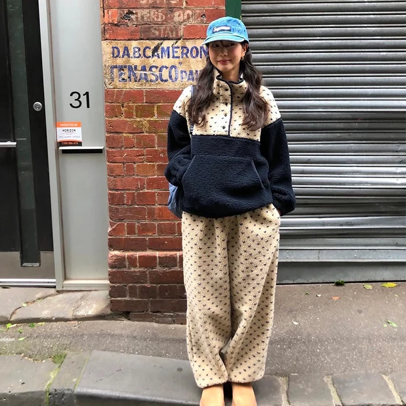 

Retro Lamb Fur Dot Warmth Women's Winter Faion Design Korean Sle Anti-Aging Clete Set Cozy Sweater for Casual Outdoor