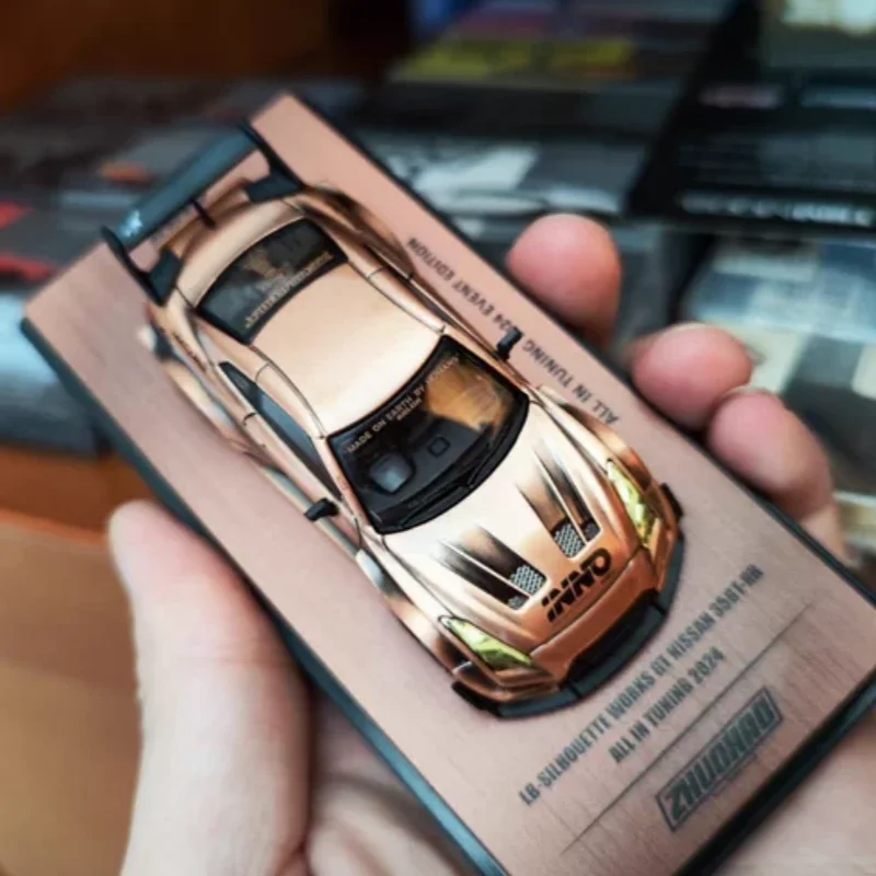 Auf Lager INNO 1:64 GT-R (R35) LBWK SUPER SILHOUETTE 2024 Ausstellung Legierungsdruckgussautomodell, Ornamente für Erwachsene, Jungenspielzeug