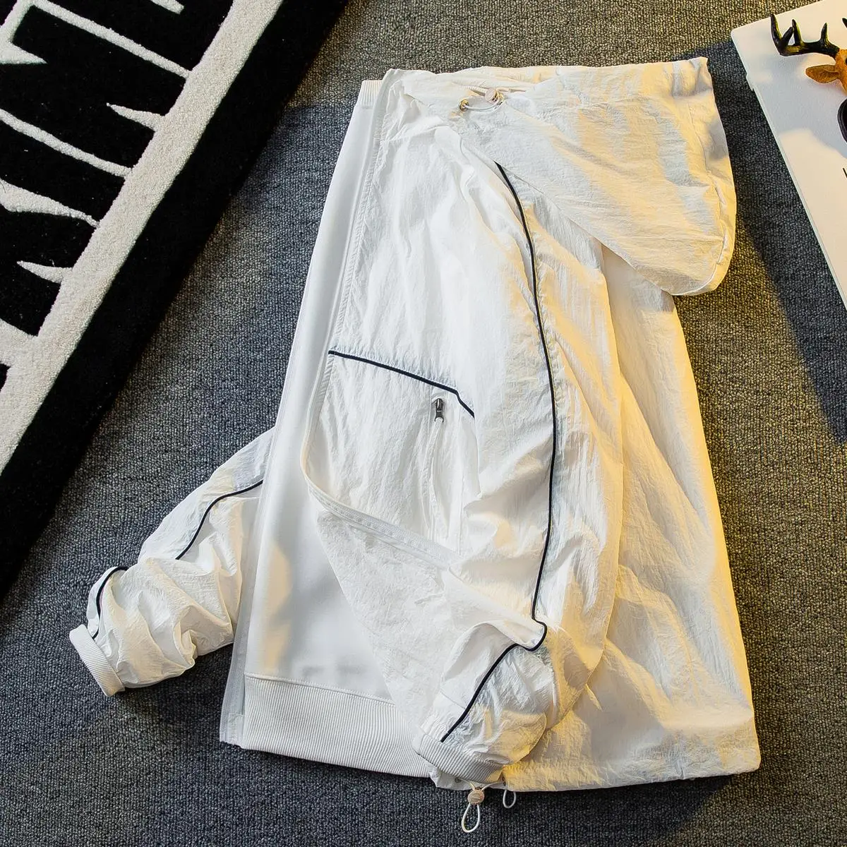 سترة خفيفة الوزن للصيف للرجال مع غطاء للرأس للحماية من الشمس، سترة تنفس رقيقة بأكمام طويلة من قماش الحرير الصناعي #5