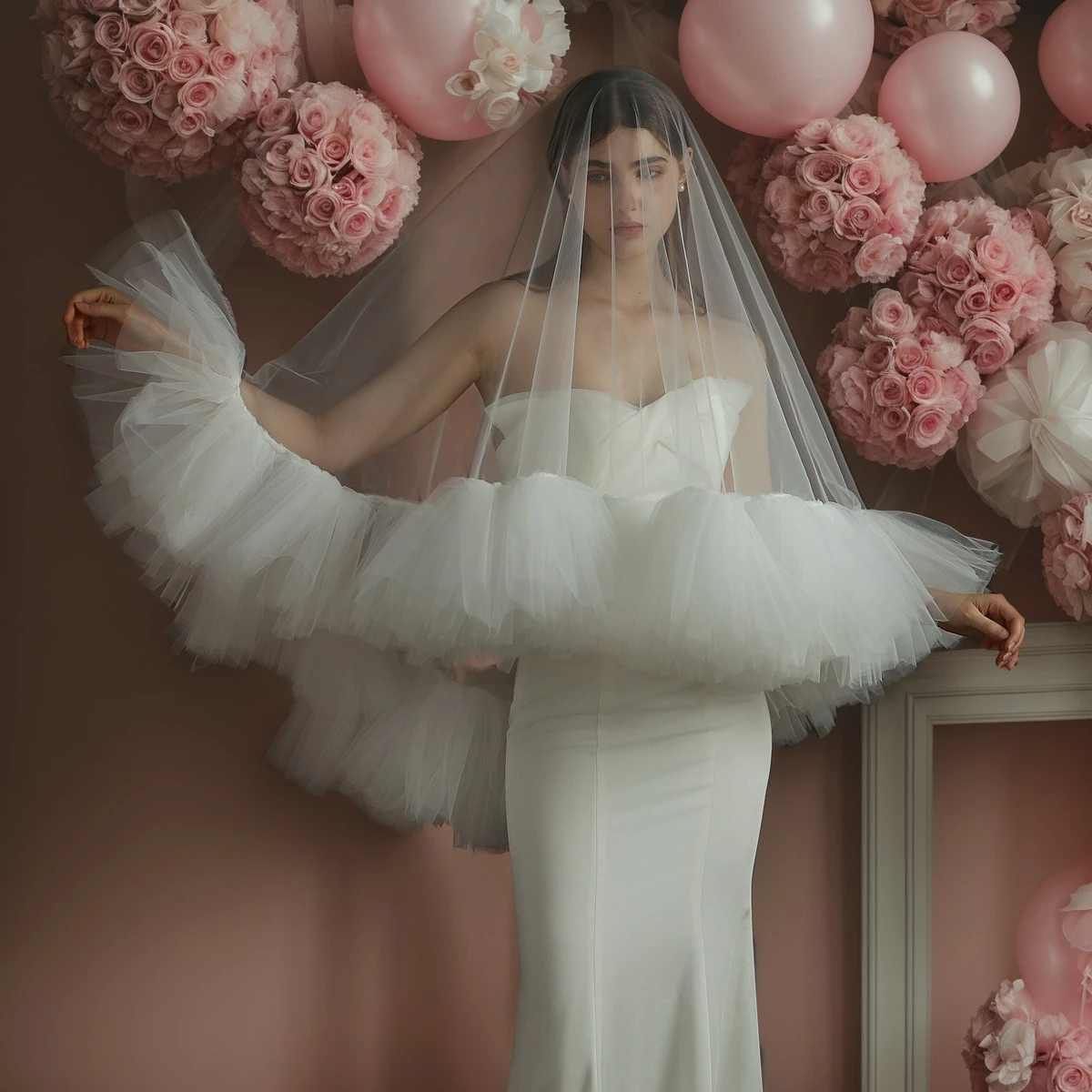 

Midi Wedding Veil Ruffled Edge Fluffy Tulle 2 Layers Bridal Cover Face Blusher Elbow Length Veil Gorgeous Wedding Accessories