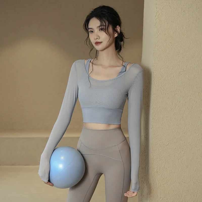بالإضافة إلى حجم المرأة الرياضية الأعلى تنفس اللياقة البدنية طويلة الأكمام ملابس اليوغا التخسيس فتاة السمين ضيق للخريف