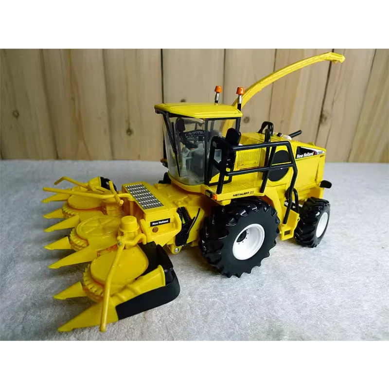 

Diecast ERTL 1:32 Scale New Holland FX60 Agricultural Alloy Car Model Collectible Toy Gift Souvenir Display Ornament
