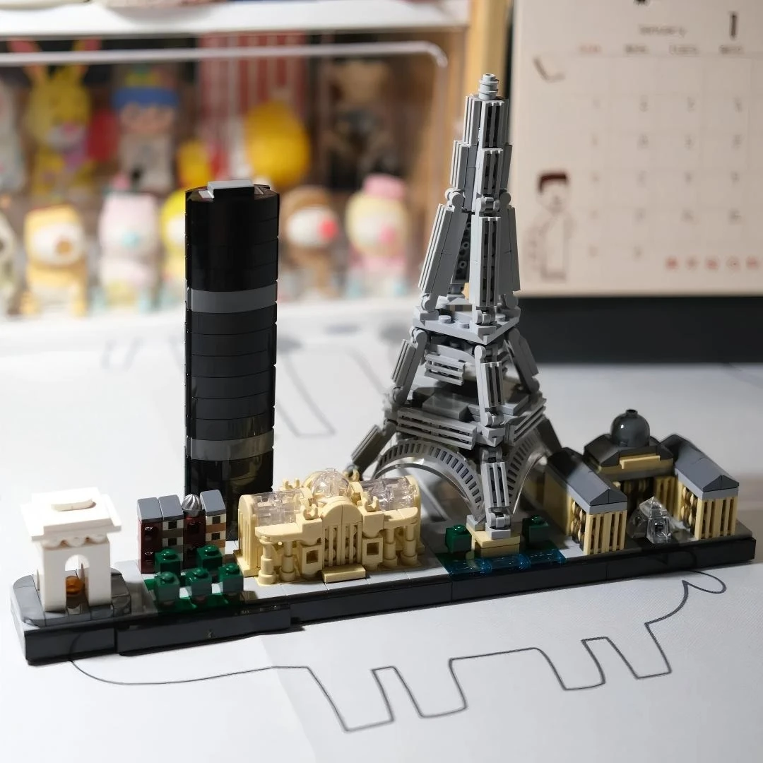 Espectacular Paris Skyline 21044 Conjuntos de blocos de construção adequados para presentes de Natal compatíveis com partículas Legoed, 649 unidades.