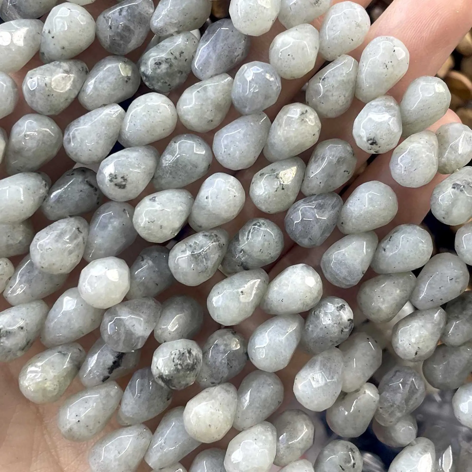 Naturstein facettierte Wassertropfen-Perlen aus Labradorit, Achat und Türkis für die Schmuckherstellung, DIY-Armband und Halskette – Detail 17