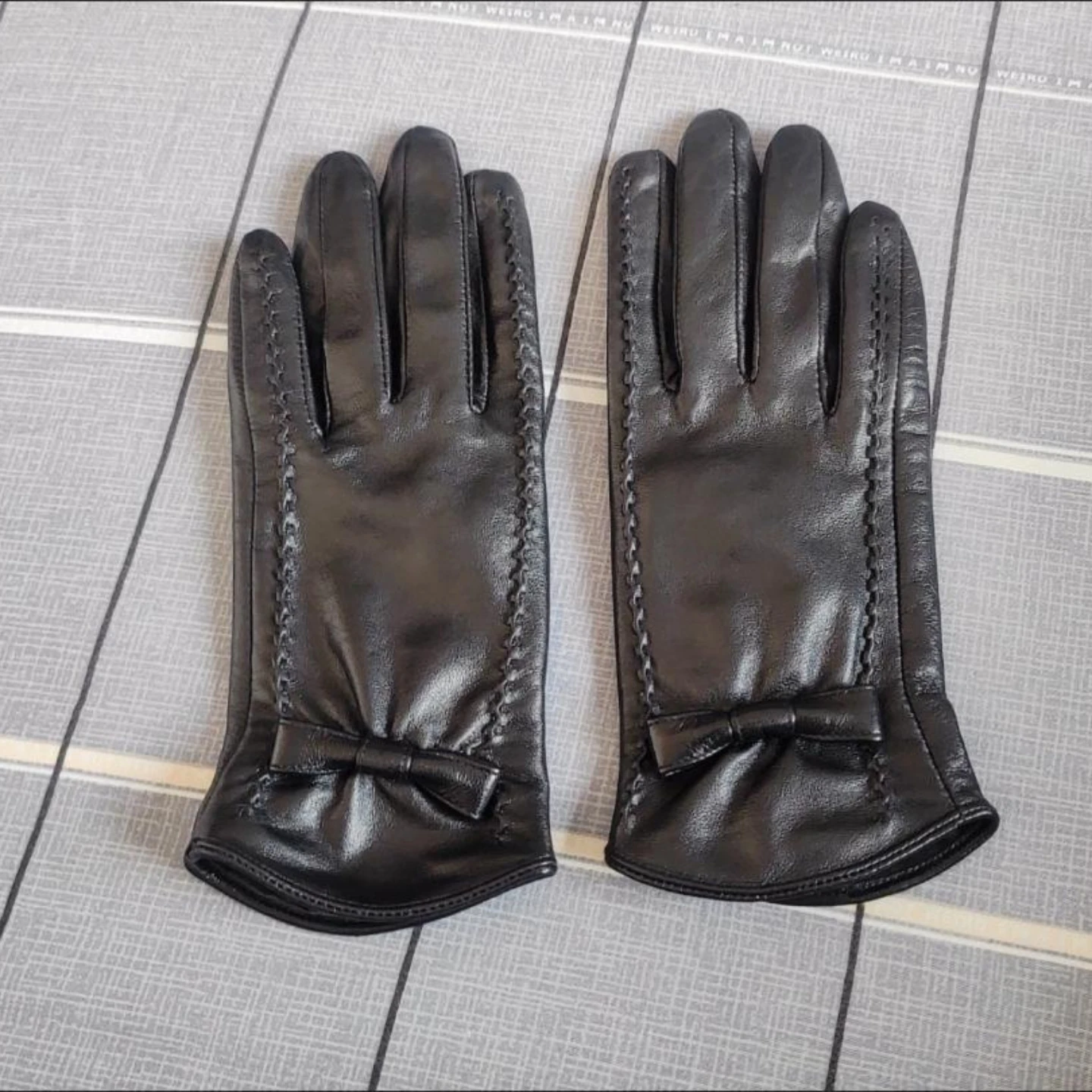 New Women's Sheepsk… - image