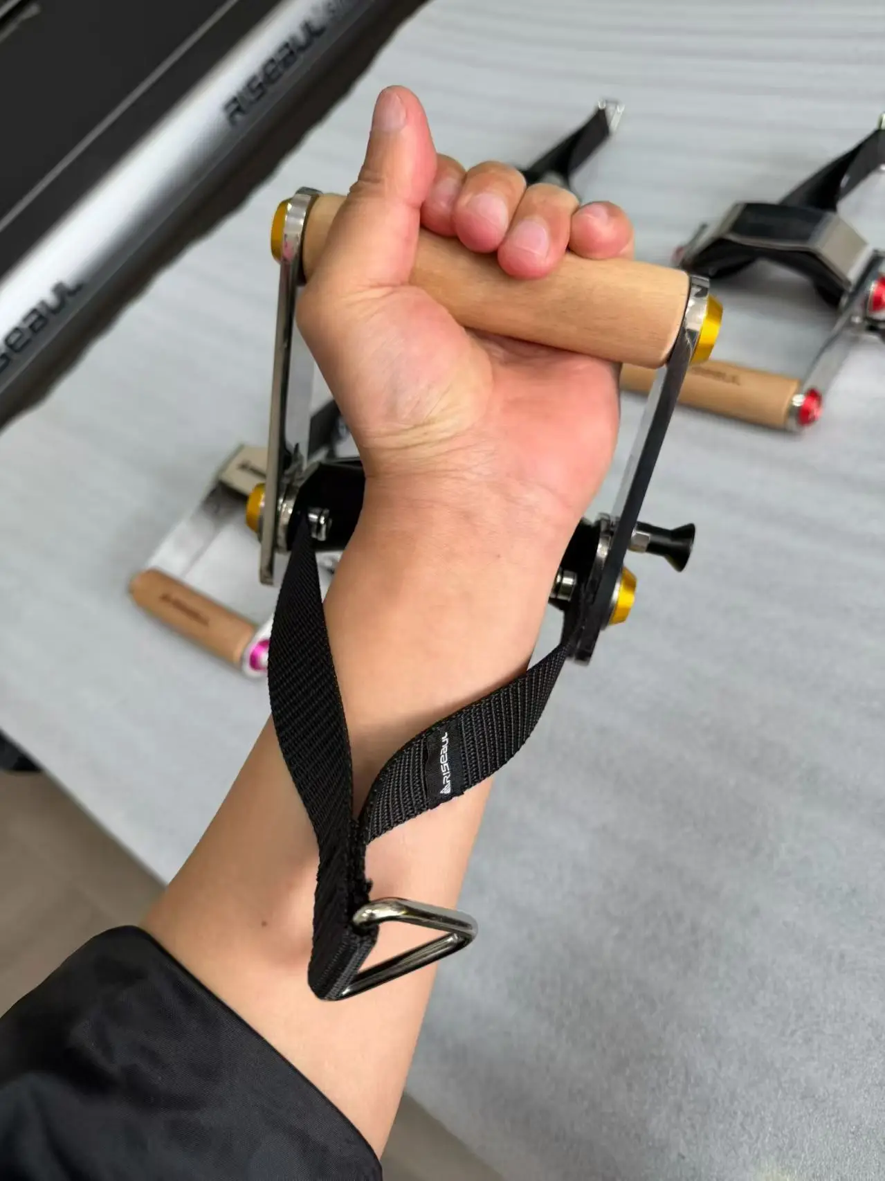 Stainless Steel Side Lift Special Handle Grip Angle Adjustable for Shoulder Training, Bird Handle Grip Can Be Customized Grip