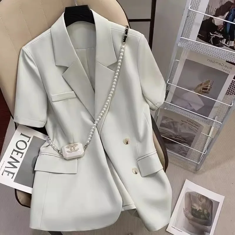 Short Sleeved Suit Coat for Women in Summer 2024 New Loose High-end Design Lightweight Cardigan Small suit Solid Color Commuting