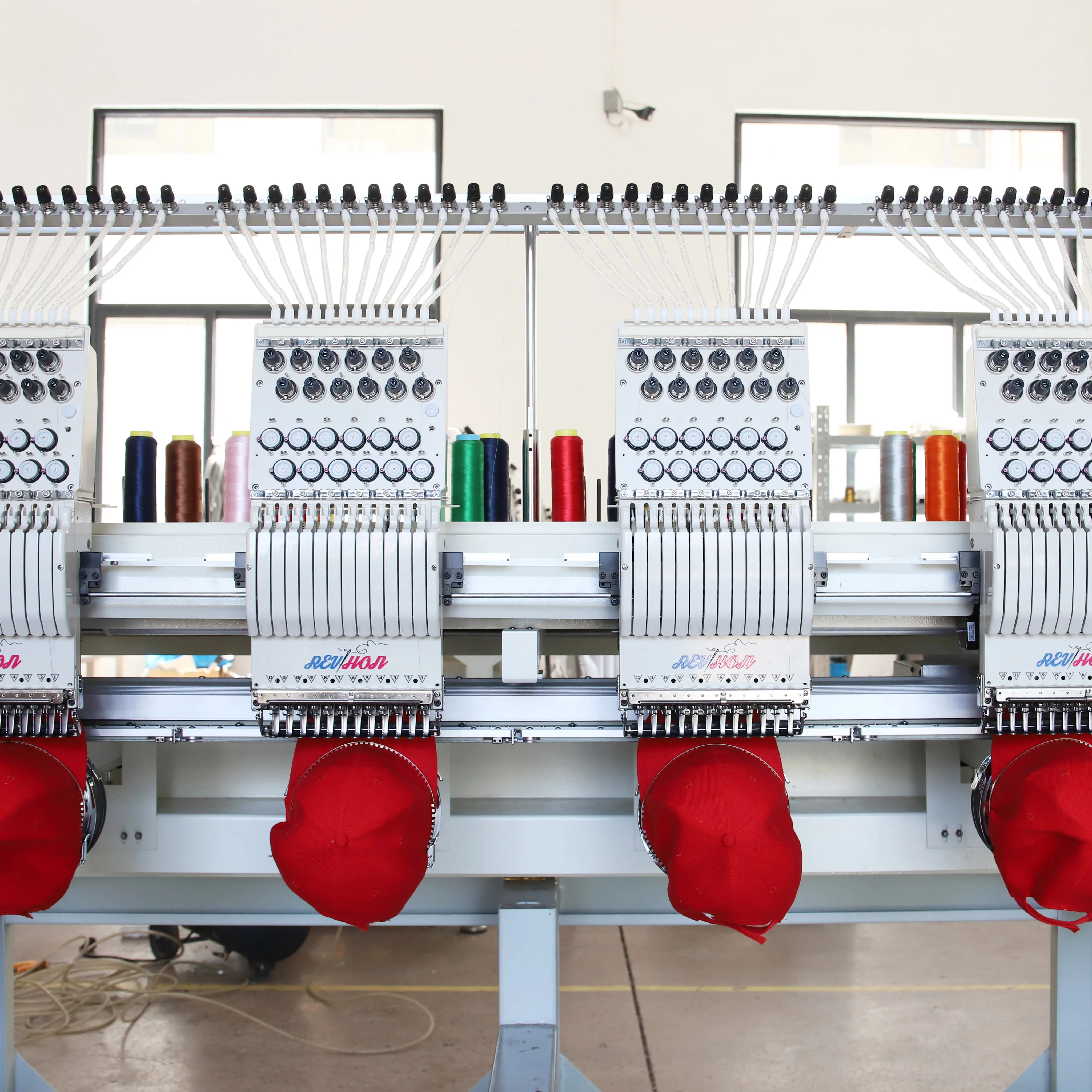 Hot Sale Commercial Use Industrial Use Computerized Automatic 4 Head Multifunctional Cap T-shirt Flat Embroidery Machine