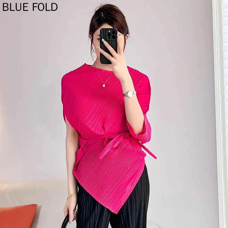 

Женский плиссированный топ Miyake с круглым вырезом и завязкой на талии и короткими рукавами, монохромная свободная футболка, дизайнерская одежда, роскошный оверсайз