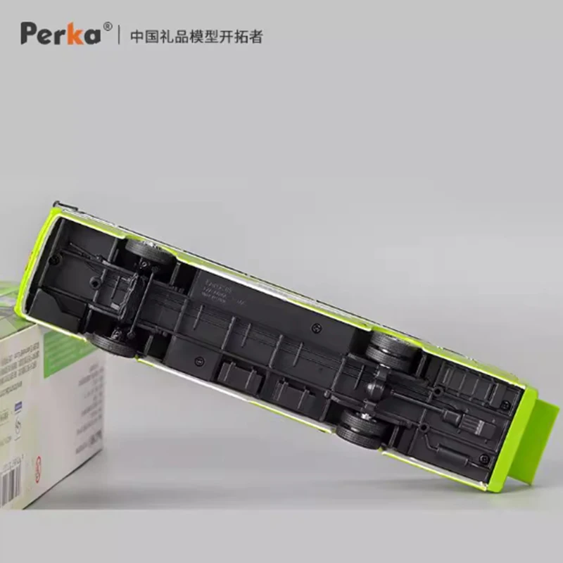 

Perka масштаб 1:64, транспортный маршрут, автобус 916, сплав, имитация модели автомобиля, статическая коллекция, украшенная праздничная игрушка, сувенирный подарок