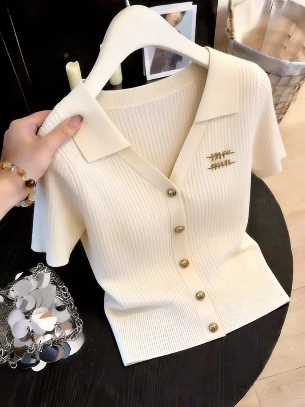 Fashionable V-Neck Short Sleeve Knitted Open Cardigan Women's Slimming Versatile Top Korean Style Regular Fit Medium Softness