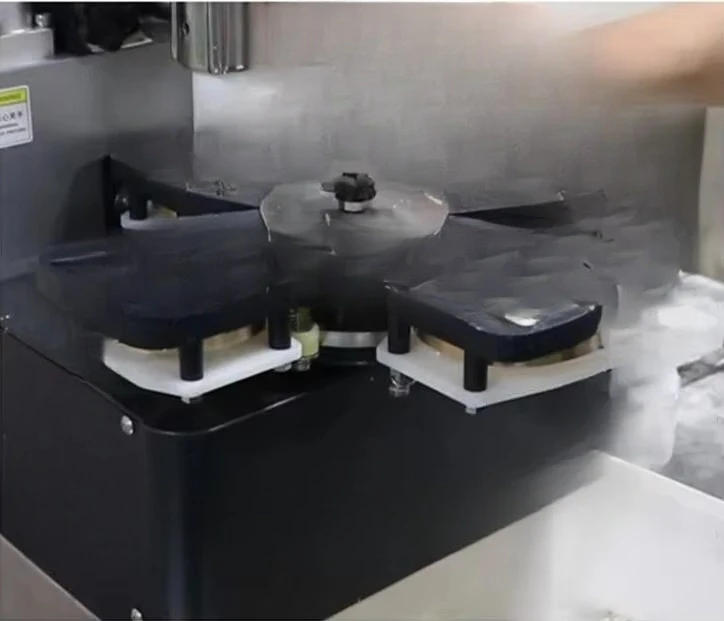 ماكينة صنع وونتون ماكينة طي ماكينة حشو الزلابية