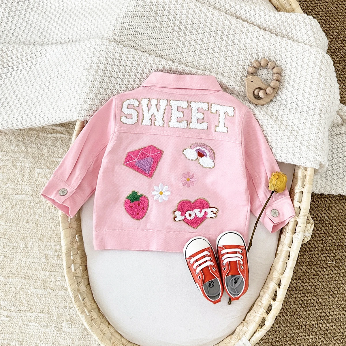 Baby Fall Winter Coats Infant Tops Strawberry Embroidery Jacket Cotton Stylish Infant Boys Girls Clothes Newborn Cowboy Workwear