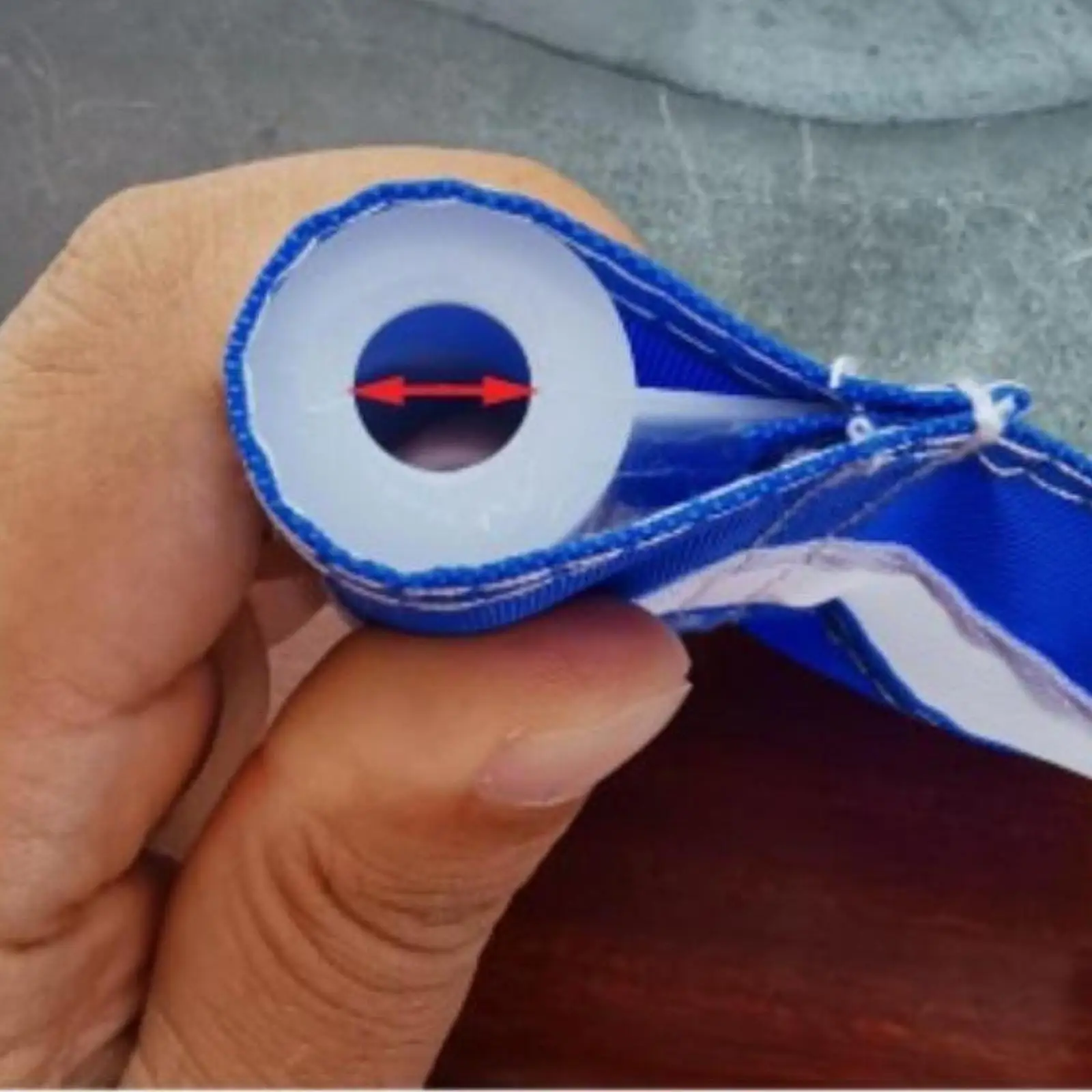 

Golf Flag Tube White PE Support Holder Portable Easy Cut Professional Flag Mount for Golf Range