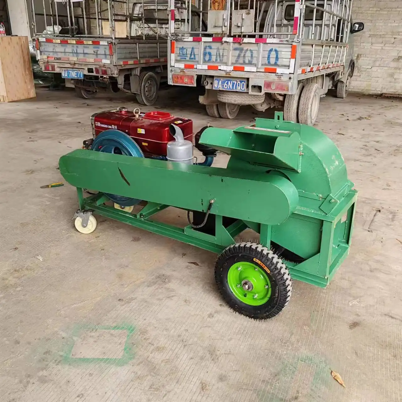 Bosbouwmachines Houtversnipperaar Machine / Multifunctionele houtbreker Log Slijpapparatuur Zaagsel Scheren Making Machines