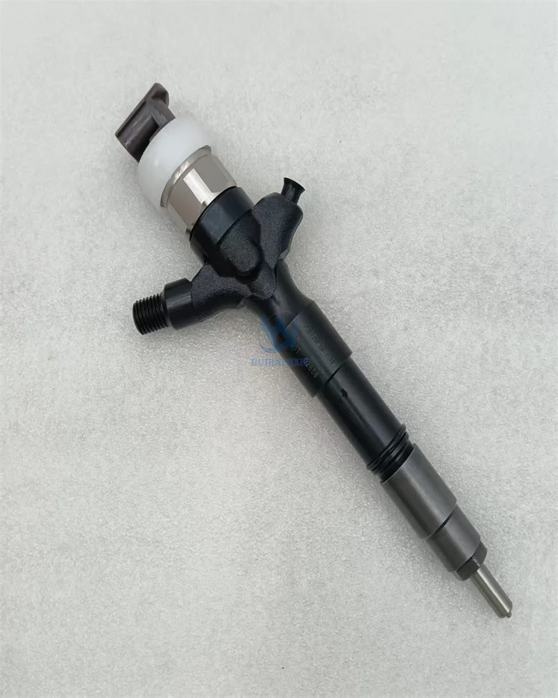 

23670-0L110 236700L110 Common Rail Fuel Injector 295050-0540 23670-0L070 23670-30240 23670-30300 For Toyota Hilux Engine