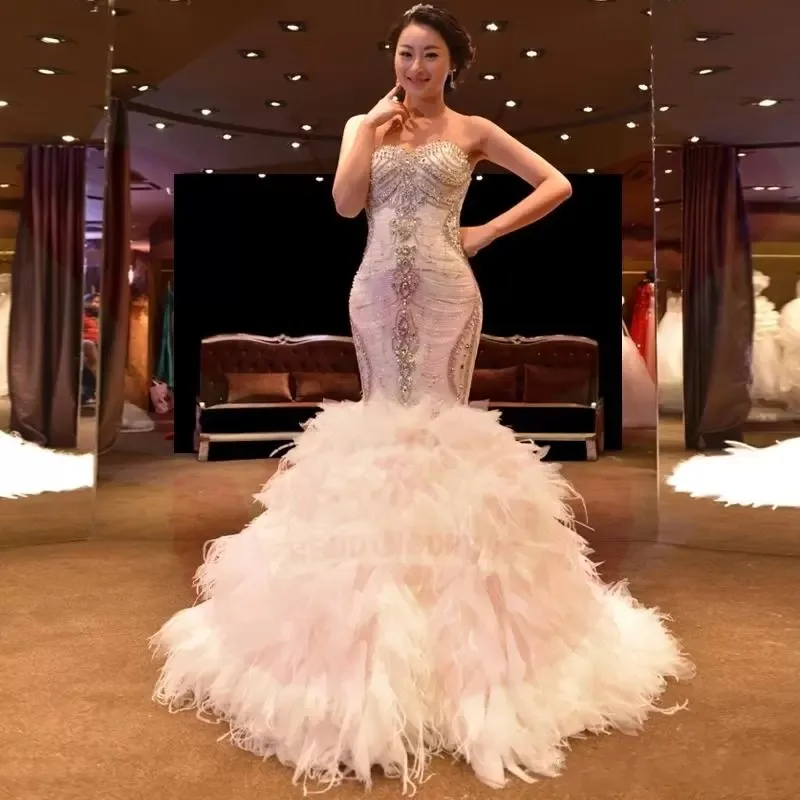 Luxury Crystal Wedding Dresses 2024 Sweetheart Beads Ostrich Feather Mermaid Bridal Gowns Customed Mariee Vestidos De Noiva