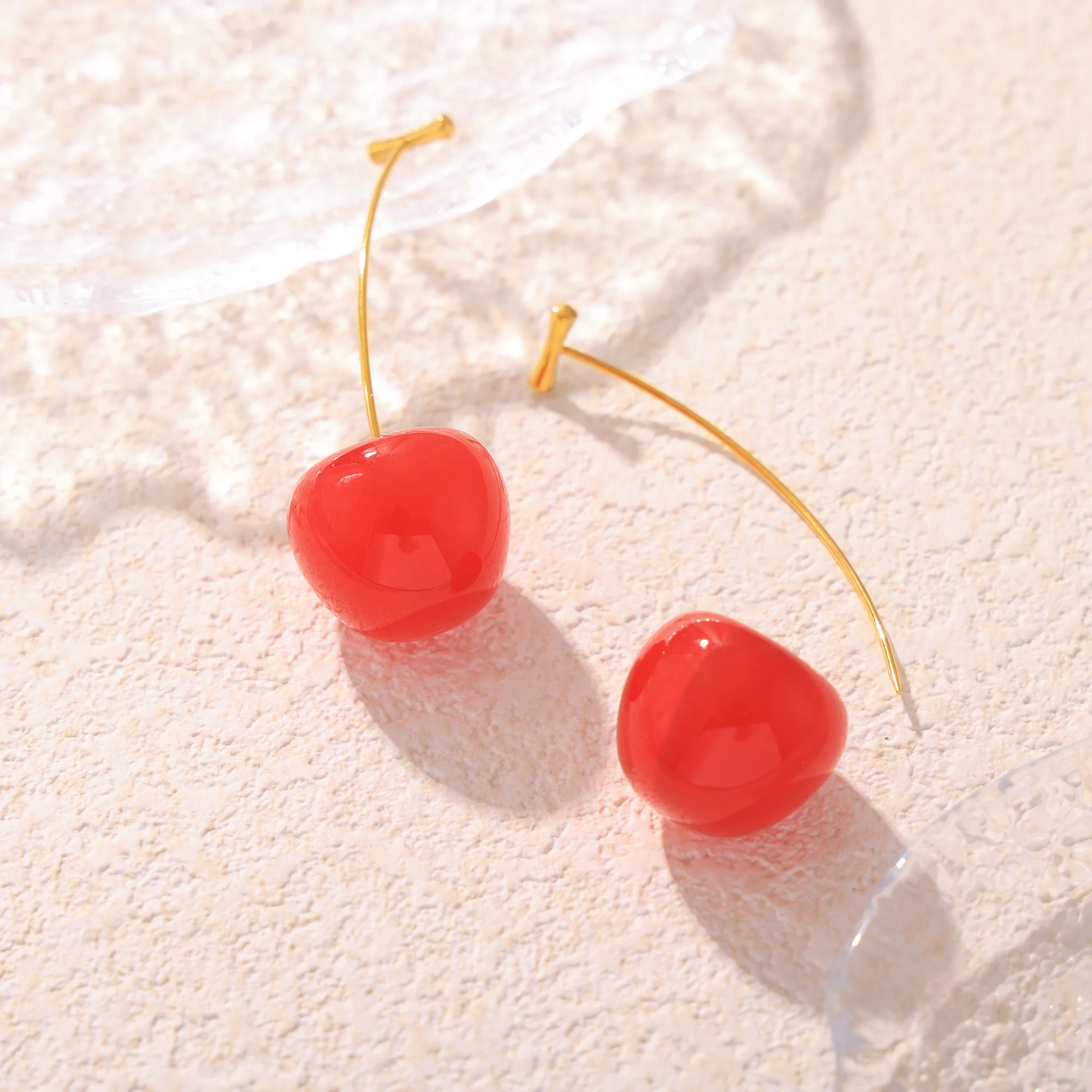 Sweet Women\'s Resin Cherry Shape Earring 18k Gold Plated Stainless Steel Studs With Cute Fruit Charms Dangle Earring For Women