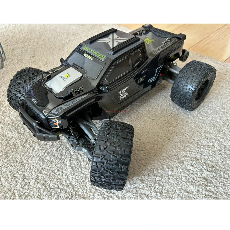

V2 RC Remote Control Off Road Car 4WD Brushless Motor Metal Carbon Fiber High Speed Racing Car Toy Model For Kids