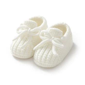 Neugeborenen Baby Schuhe Gestrickte Infant Jungen Mädchen Erste Stiefel Fashion Solid Kleinkind Kind Bett Schuhe 0-18M warme Kleidung Zubehör