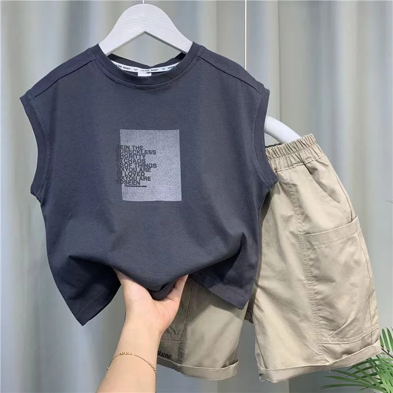 Summer Sleeveless Vest Suit Baby Boys Gray Shirt And Beige Pocket Shorts Kids Fashion Sports Outfits 1 2 3 4 5 6 7 8 Years Old