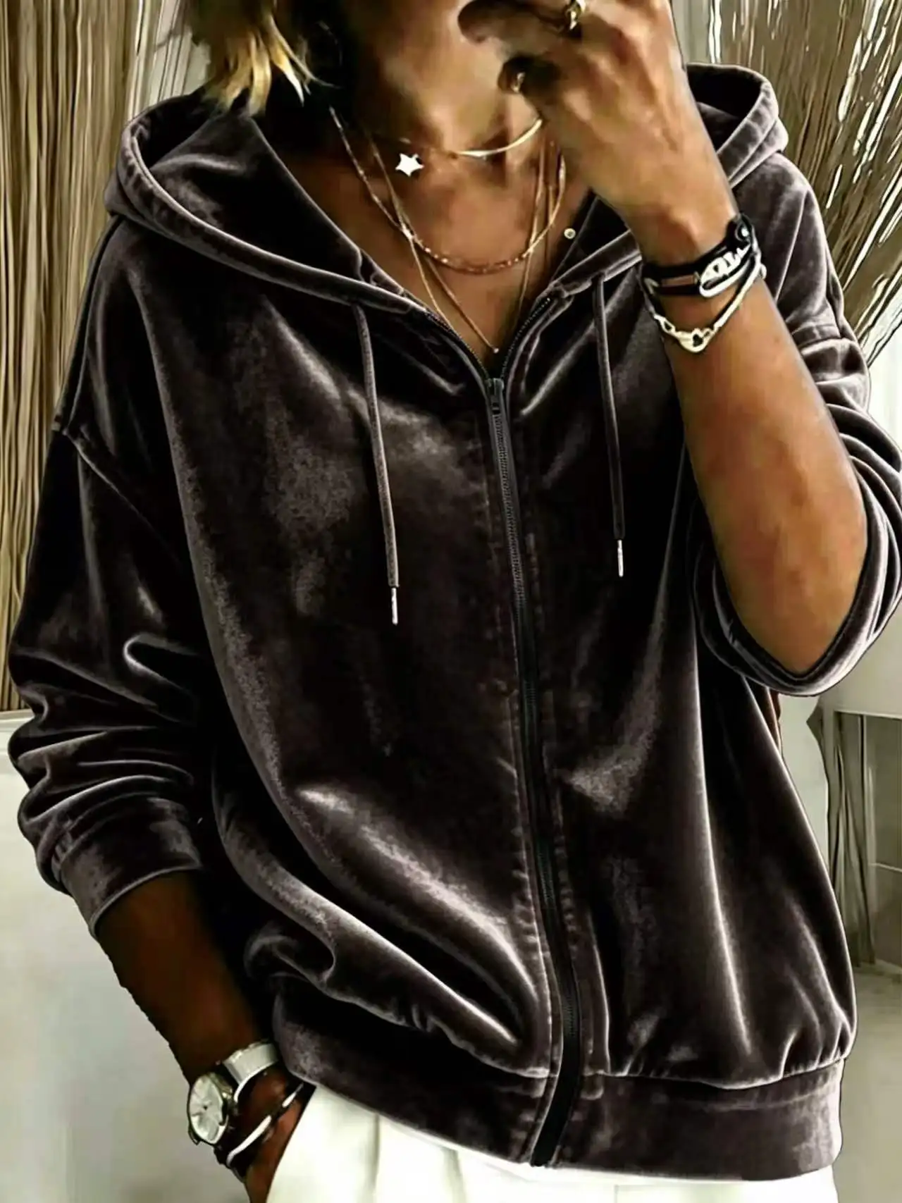 2026 Herbst Winter Neue Damen Freizeitjacke aus Samt mit Kordelzug, Kapuze und Reißverschluss, Langarm-Hoodie – Detail 10