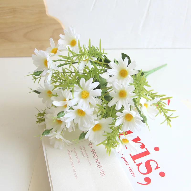

Small Wild Daisy Faux Chamomile Crinkled Daisy Artificial Flower Bouquet for Wedding Home Decor Floral Wall Display