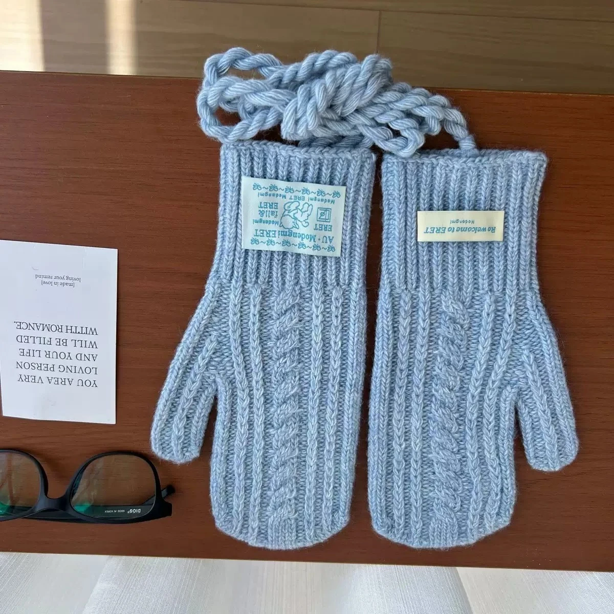 

Осенне-зимние теплые вязаные перчатки, новый стиль 2025 года, висячие корейские модные утолщенные ветрозащитные перчатки с полным пальцем на шее