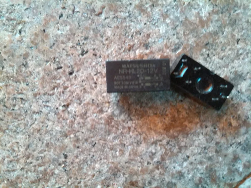 

HR-HL2D-12V 10PCS