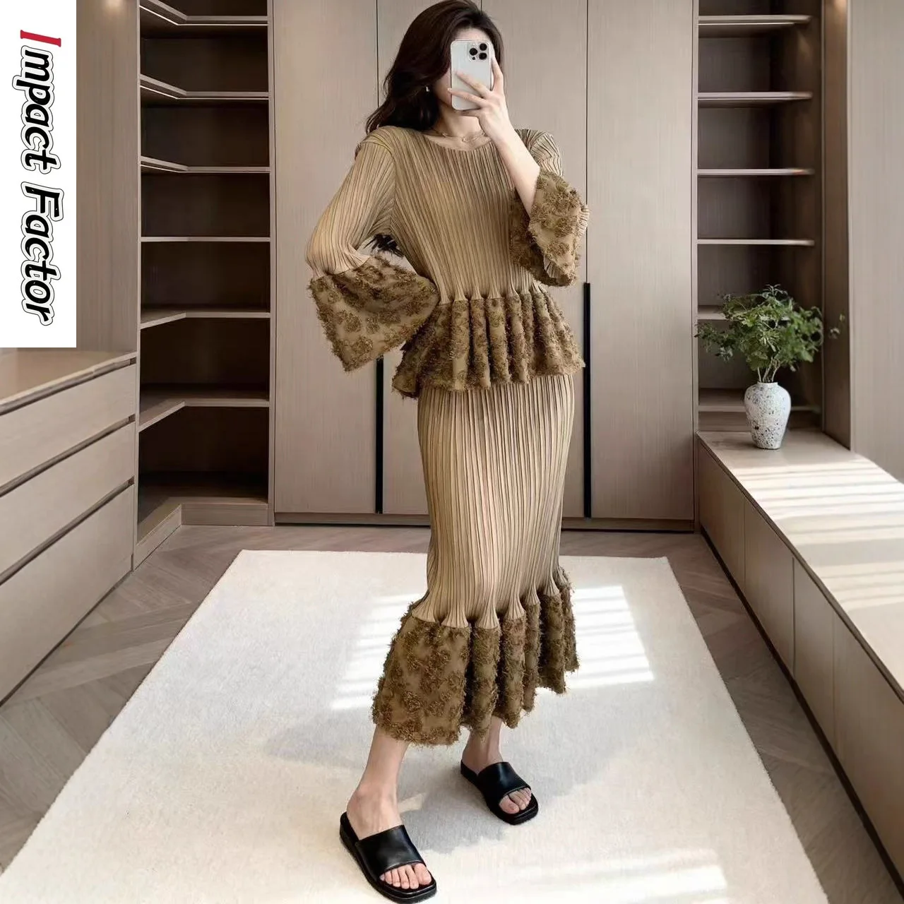 

Miyake Fashion Design Sense Элегантный костюм Женственный комплект с рюшами и краями Высококачественная одежда Простой пригородный тонкий комплект из двух предметов