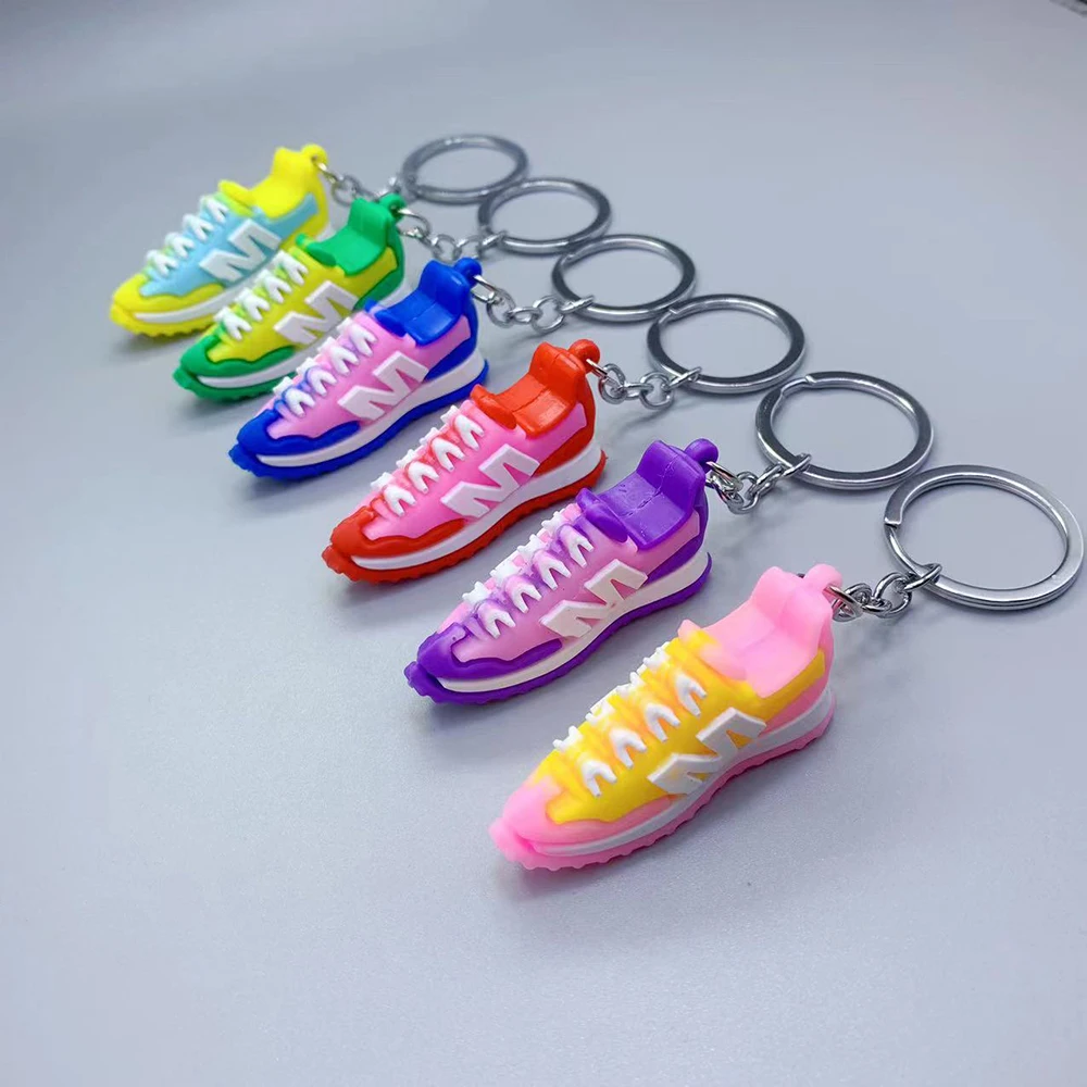 Creative 3D Simulation Mini Sports Shoes Silicone Keychain Car Key Bag Pendants Trinket Decoration Men Women Keyring Gift