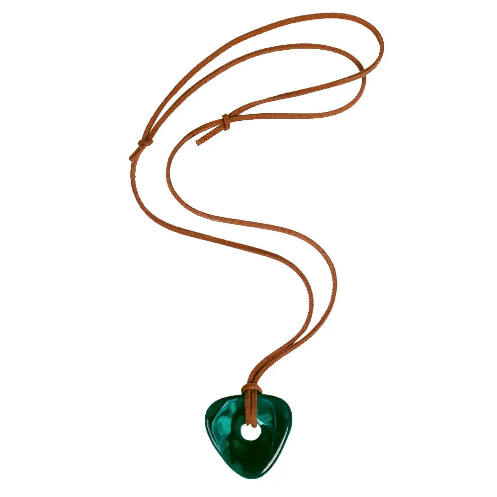 Venta al por mayor, collar con colgante de corazón verde, gargantilla Coraline, cadena larga ajustable de cuero para mujeres y niñas, joyería de fiesta