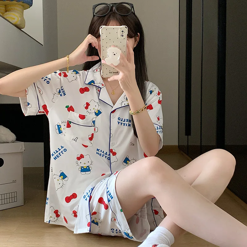 Conjuntos de pijamas bonitos de Hello Kitty para niñas, camisón holgado de dibujos animados, camisetas suaves de manga corta, pantalones cortos, ropa de dormir dulce para mujeres, verano