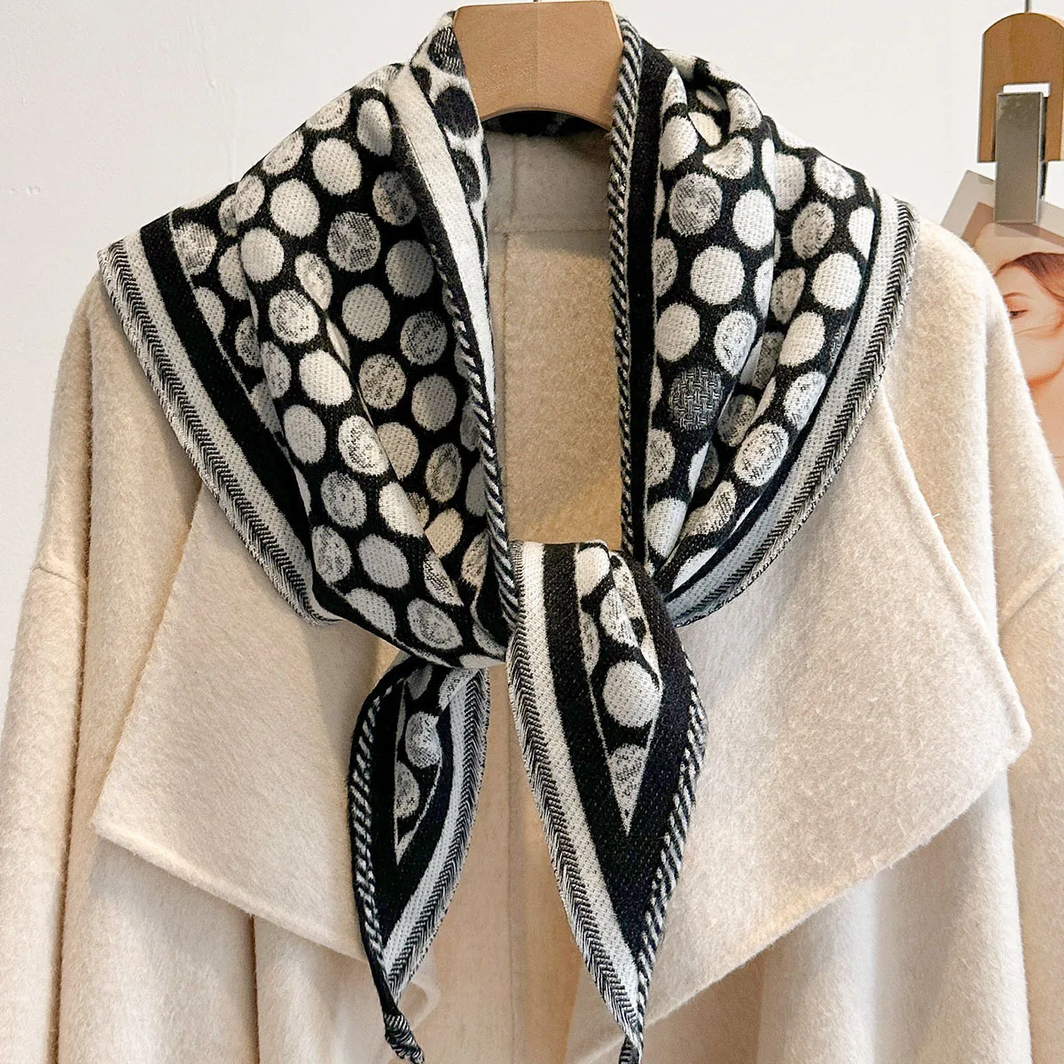 2026 Circle Dot Triangle Faux Cashmere Scarf for Women Autumn Winter Warm Thick Neck Warmer Soft Korean Style Pashmina Wrap Gift