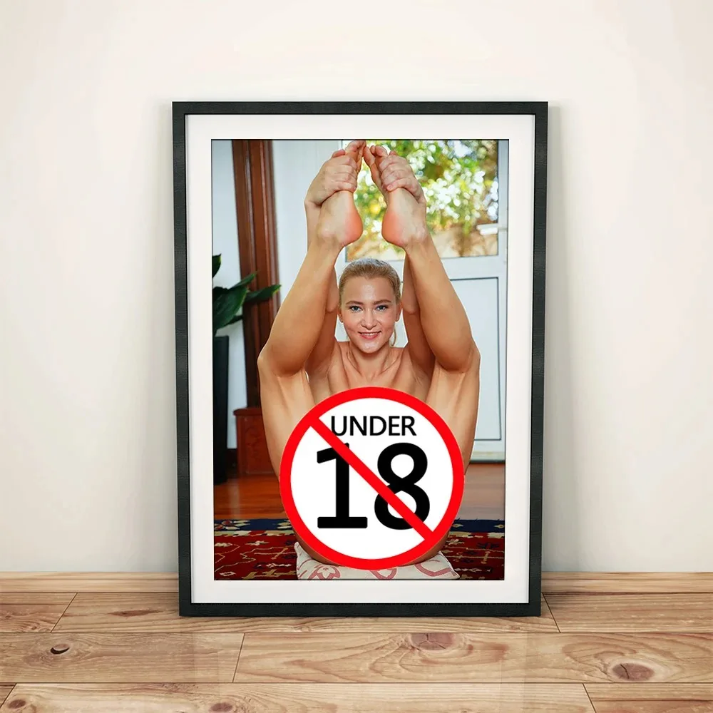 Sexy Model Naked Girl Posters and Prints Wall Art Decor Canvas Painting Uncensored Picture for Home Room Bar Decoration