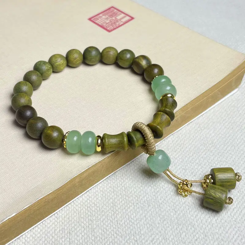 

Vintage Green Sandalwood Bracelet Female Bodhi Root Cat Claw Amulet Hand String Couple Natural Chinese Style Buddha Beads