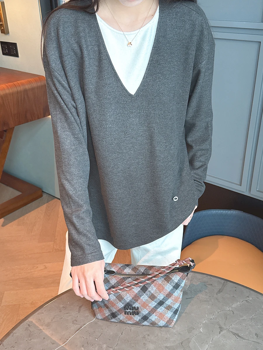 

Женская теплая кофта из немецкого бархата с эффектом двухслойности и цветовыми блоками, со встроенным слоем для многослойного ношения, с длинными рукавами, базовый слой, для активного отдыха, свободного кроя.