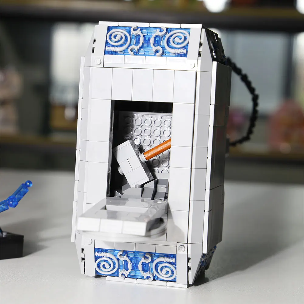 975PCS Super Hero Thor's Hammer Mjolnir Building Set Inspired Hammer of Thunder Model with Stand Bricks Toy Gift For Adult Teens
