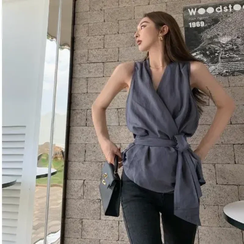 

Retro Casual Lazy Temperament Shirt Women's New Spliced V-neck Waist Belted Vest Top