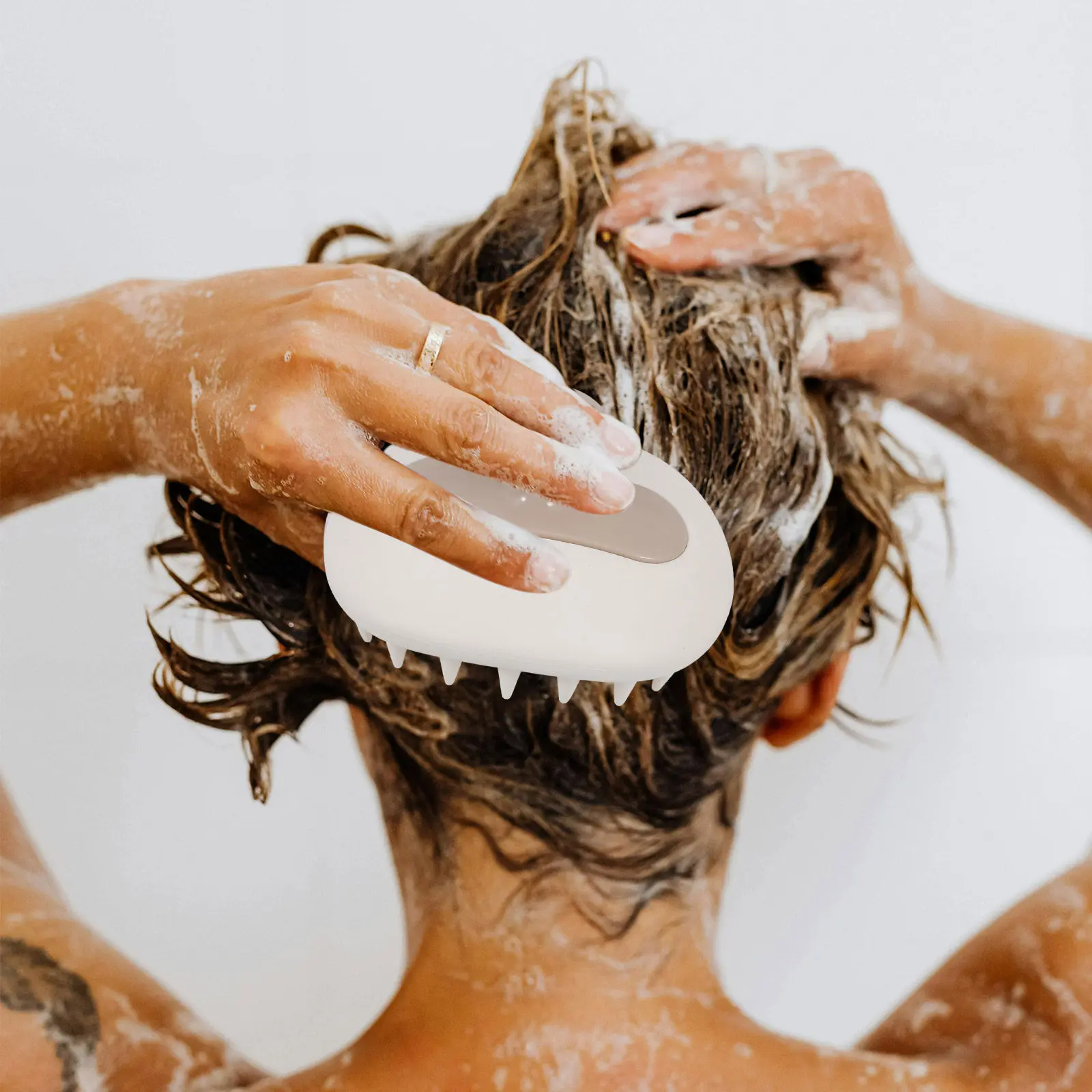 

Hair Scalp Massager Shampoo Brush Exfoliates Scalp Relieves Itchiness Compact Design for Washing and Relaxing Head Muscles