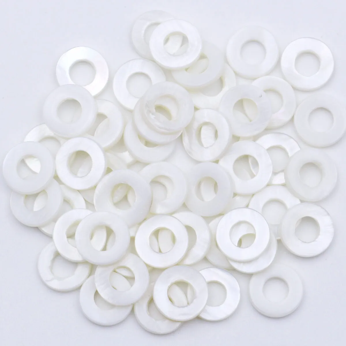 50 PCS Not Drilled Lot White Mother of Pearl Ring Shells 10mm-30mm Sizes Loose Charms Pendants for Jewelry Making