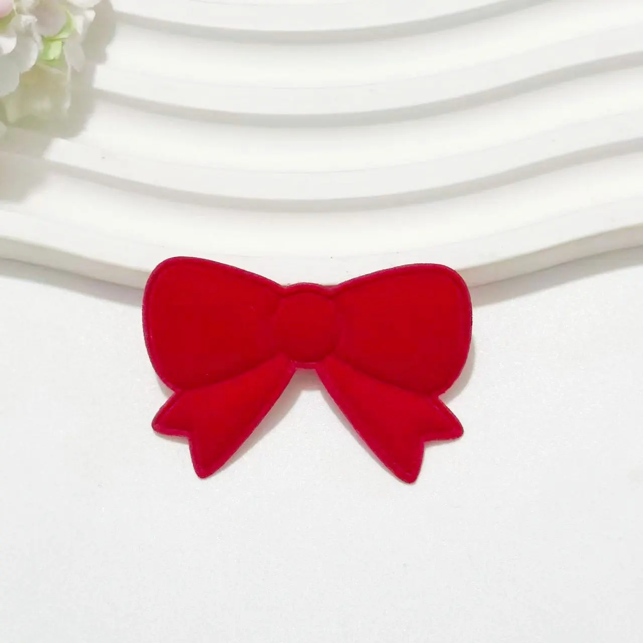 50 Stück 3x4,5CM Stoff-Schmetterlingsknoten Gepolsterte Applikationen für DIY Haarspangen-Zubehör Kleidung Schuhe Socken Dekorationsaufnäher – Detail 7