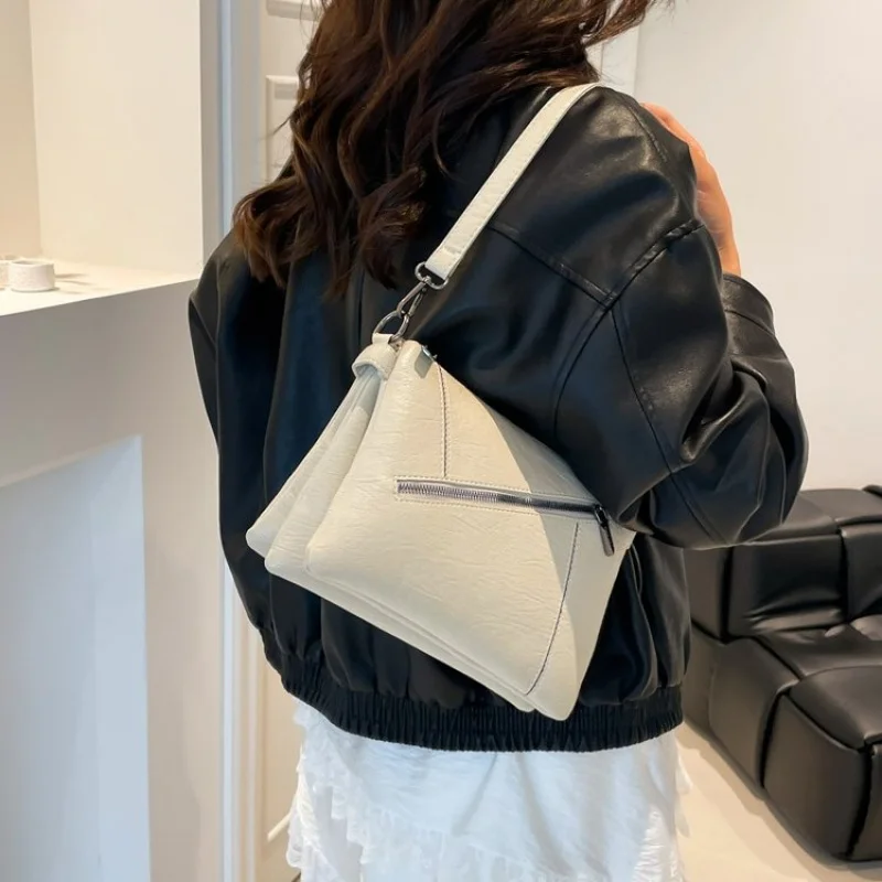 

Luxury Fashion Crossbody Bag For Women Elegant Shoulder Bag Minimalist Chic Premium Daily Use