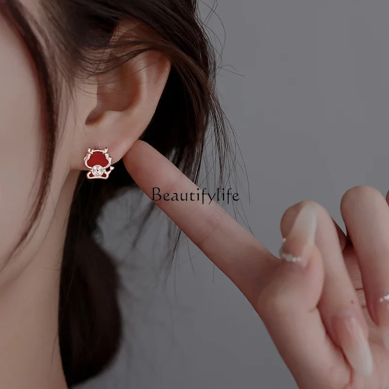 

Sterling Silver Dragon Year Ear Studs, Popular Autumn and Winter, High Sense New Year Red Earrings